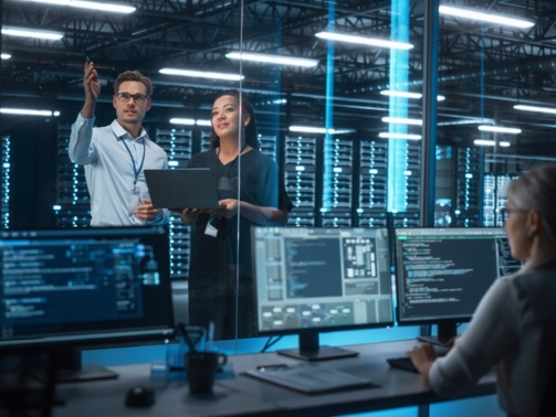 Female,E-business,Entrepreneur,And,Male,It,Specialist,Discussing,Something,And
